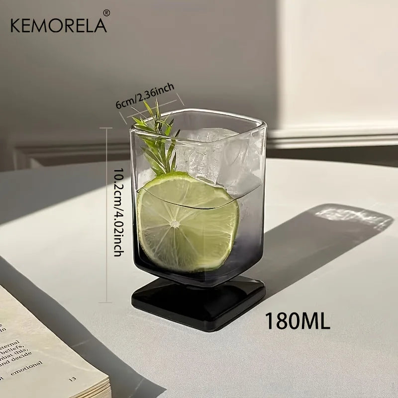 Verre cocktail carré design dégradé pour whisky jus - vue 5 sur 6