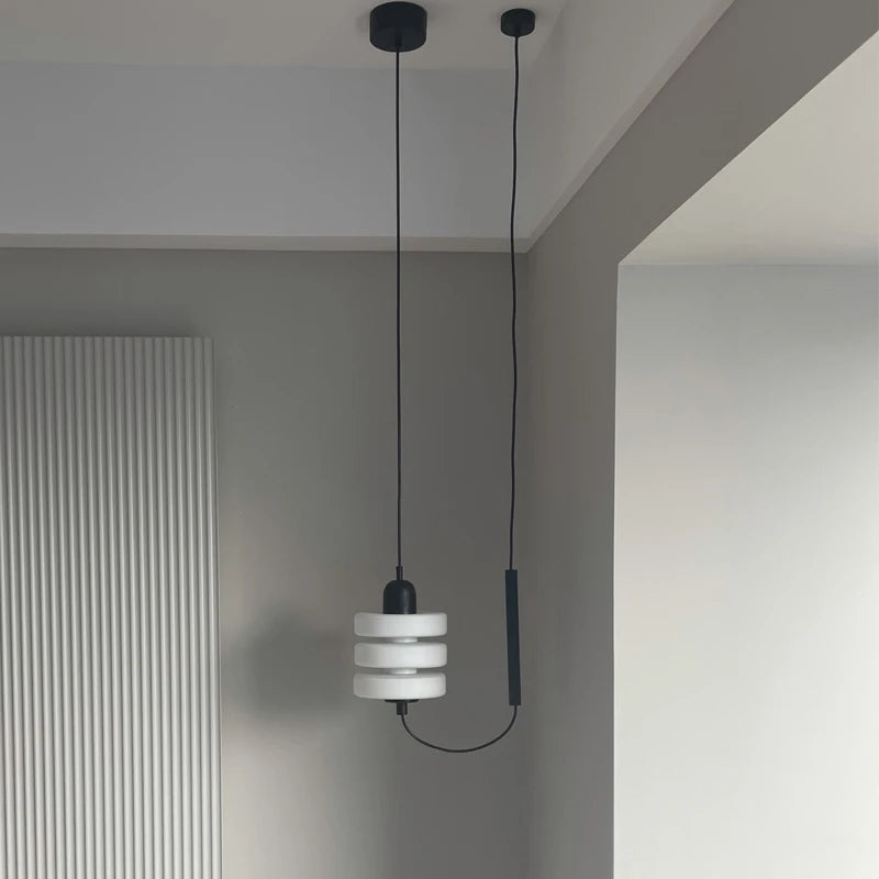 Skandinavische Pendelleuchte aus Glas im minimalistischen Design für Innenbeleuchtung - vue 5 sur 7