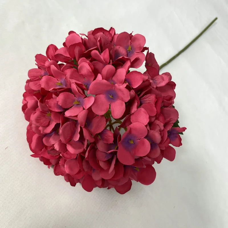 bouquet d'hortensias artificiels en soie pour décoration et événements - vue 8 sur 19