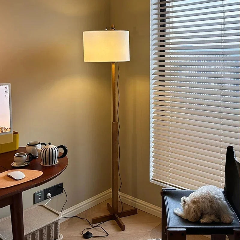 lampe de sol en bois massif abat-jour tissu nordique décoration intérieure - vue 2 sur 7