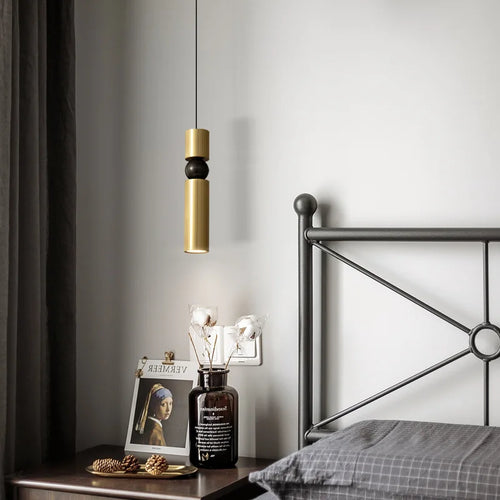 lampe suspendue led en laiton idéale pour bar moderne