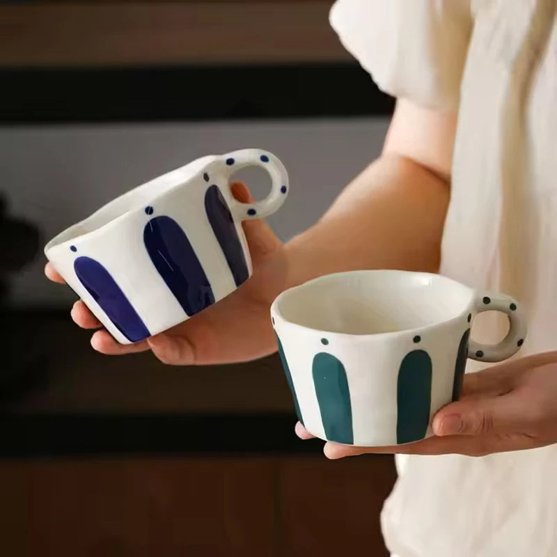 Mug céramique style nordique motifs géométriques anse peinte