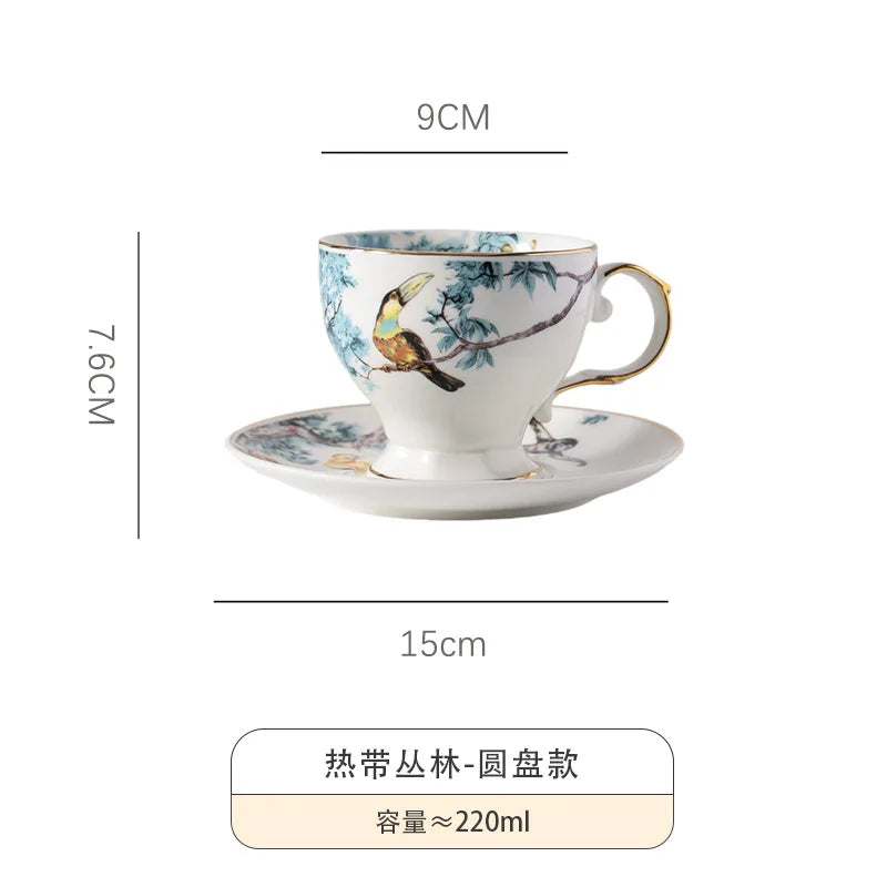 Tasses et soucoupes céramique motif fleurs oiseaux