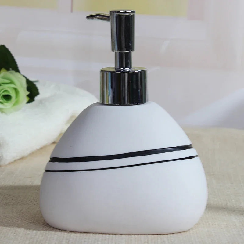 bouteille de savon liquide pour salle de bain d'hôtel - vue 13 sur 23