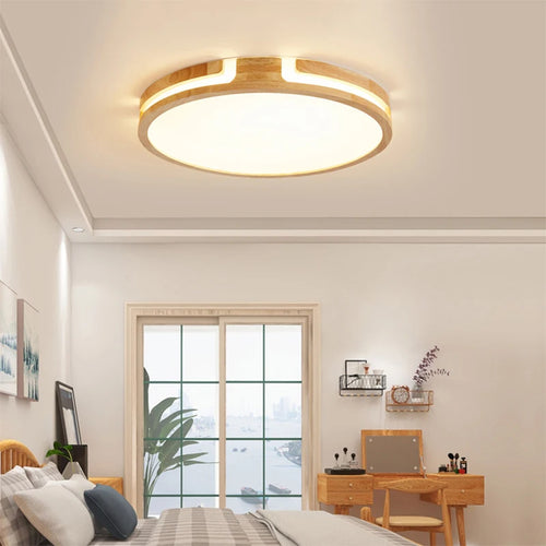 Moderne LED-Deckenleuchte aus Holz, smart und elegant