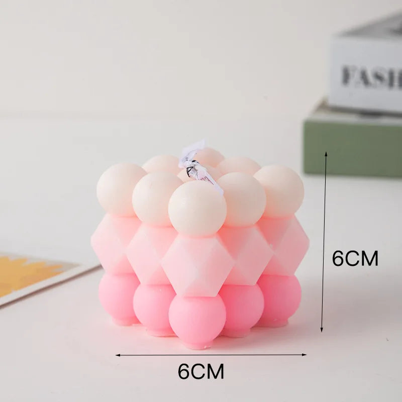 bougie parfumée big cube pour décoration moderne et aromathérapie - vue 35 sur 39
