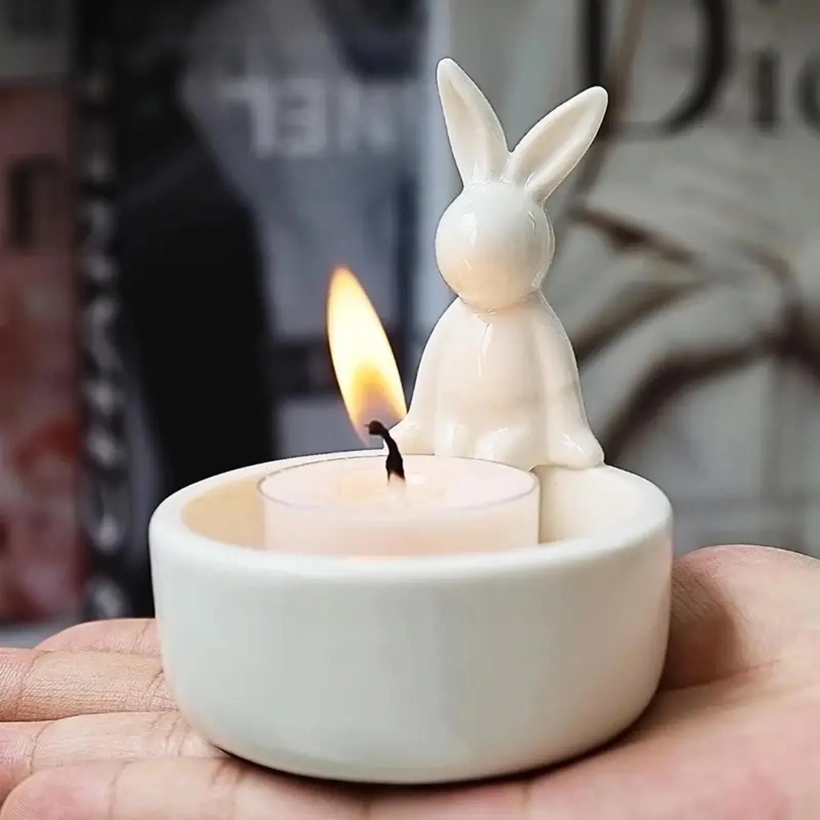 bougeoir décoratif en céramique en forme de lapin pour Pâques - vue 6 sur 7