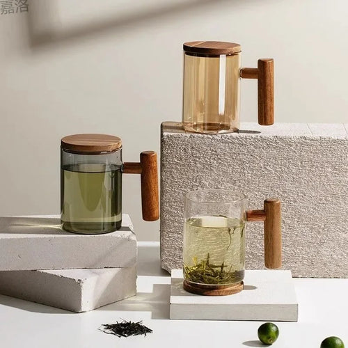 tasse en verre borosilicate avec poignée en bois et couvercle