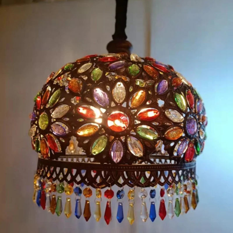 lustre vintage en cristal coloré pour décoration bohème