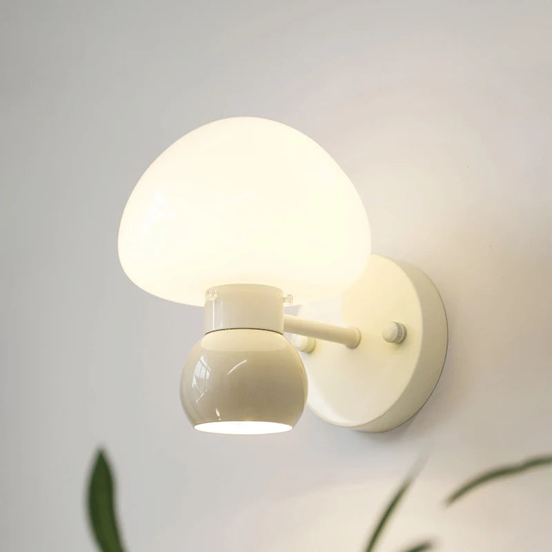 applique murale champignon haut bas chevet salon chambre enfant déco maison verre blanc laiteux - vue 4 sur 6