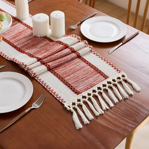 Chemin de table bohème tissé rayures rouges pompons - vue 8 sur 7