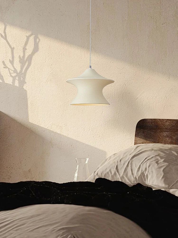 suspension moderne design nordique en résine LED pour ambiance chaleureuse - vue 6 sur 8