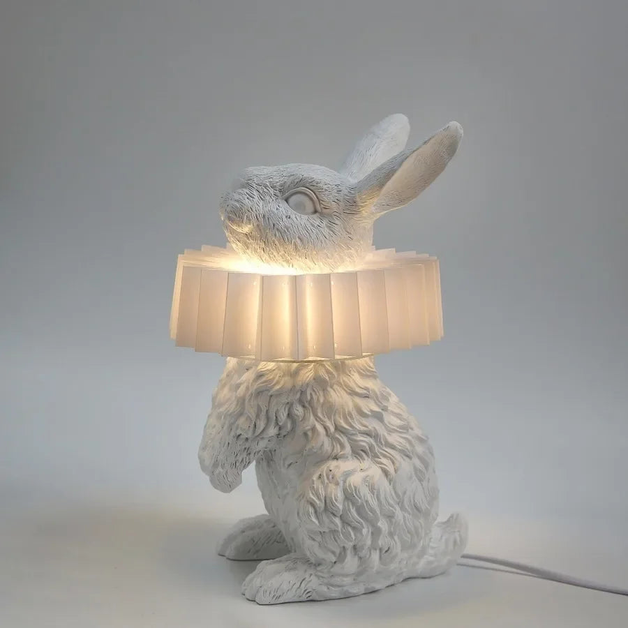 lampe de table créative en résine avec écharpe de lapin décorative - vue 3 sur 15