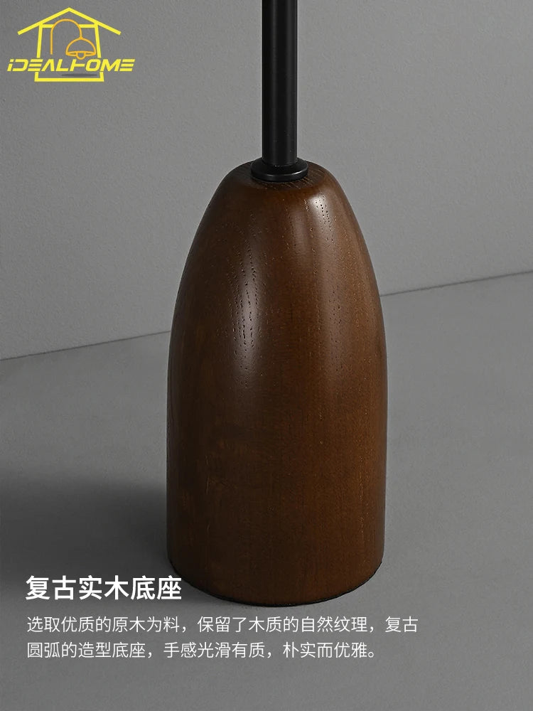 lampe de sol en bois tissé herbe médiévale minimaliste wabi-sabi - vue 6 sur 7