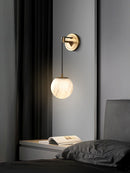 Moderne Nachttischlampe aus Kupfer und Naturmarmor