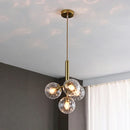 Moderne Pendelleuchte aus Glas für stilvolles Interieur