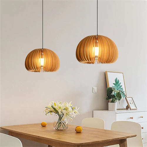 Handgefertigte LED-Pendelleuchte aus Holz in Kürbisform modern - vue 2 sur 19