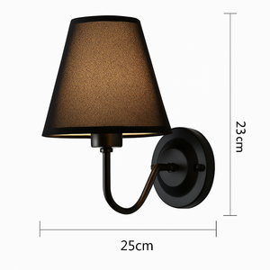 Moderne LED-Wandleuchte aus Stoff