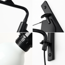 Minimalistische drehbare Wandleuchte mit langem Arm und Schalter