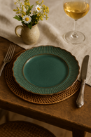 assiettes plates ceramique relief retro restaurant design