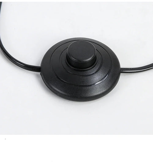 lampadaire-moderne-en-m-tal-avec-abat-jour-en-tissu-4.png