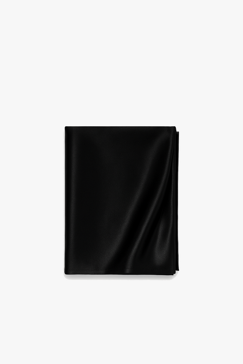 nappe-satin-douce-decorative-pour-table-fete-mariage-0.png