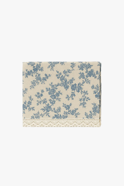 Nappe style champetre dentelle marguerite pompons decoration table