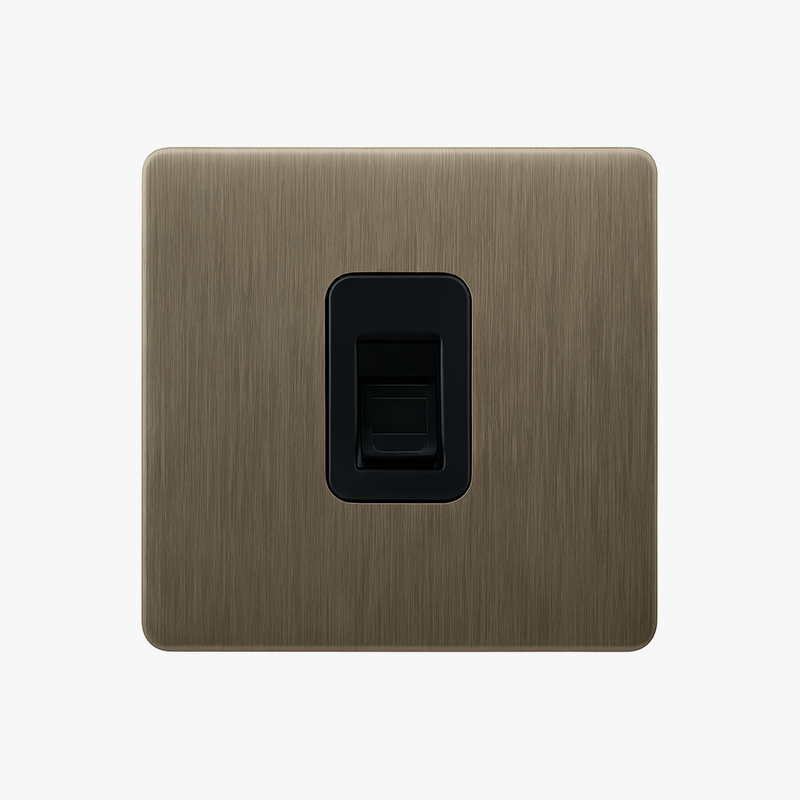 prise-rj45-en-acier-gris-bross-bords-arrondis-0.png