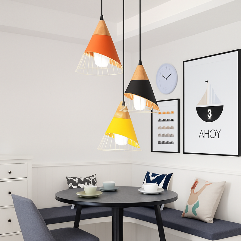 Suspension design LED en bois et cage de couleur