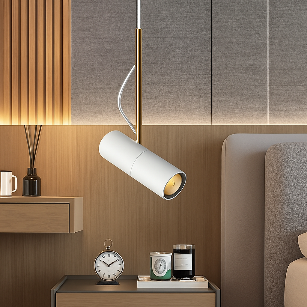 Suspension design spot orientable et tige dorée - vue 6 sur 11