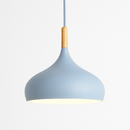 Suspension LED en métal coloré et baton en bois Nordic