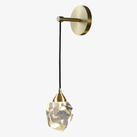 Applique murale design à LED avec abat-jour en verre style Diamant