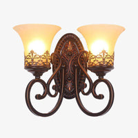 Rustikale Retro-Wandleuchte aus Metall mit Glasschirm