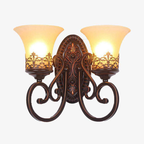 Rustikale Retro-Wandleuchte aus Metall mit Glasschirm