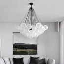 Lustre design avec multiples boules en verre Triz