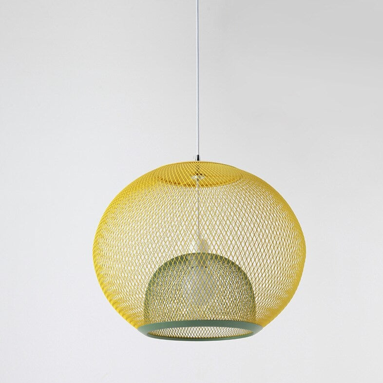Suspension avec abat-jour en métal ajouré Wicker
