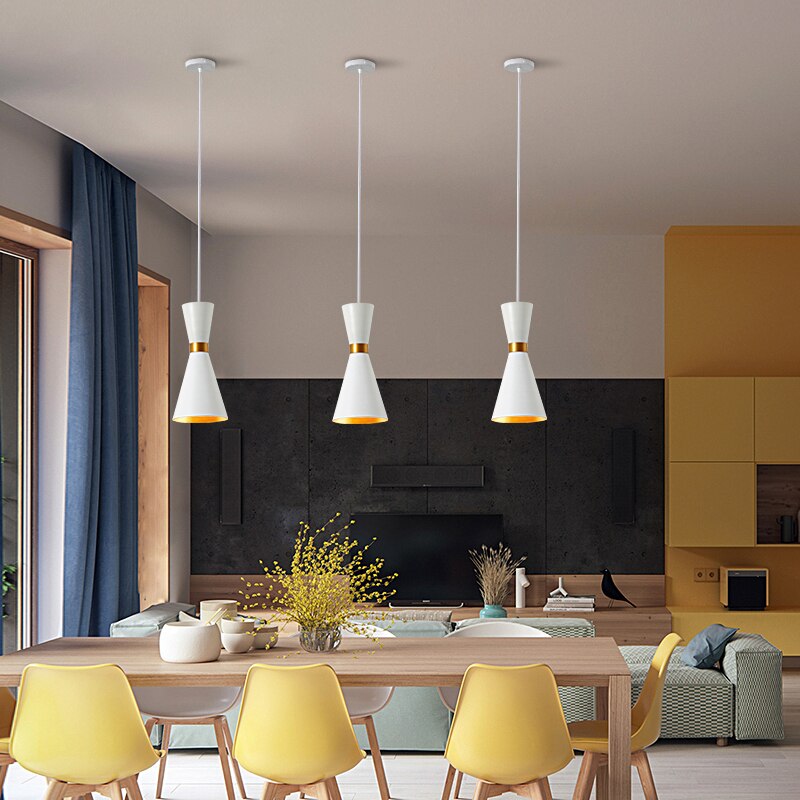 Suspension moderne LED en forme d'horloge métallique Gadea