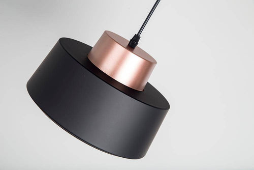Suspension ronde en aluminium Shade (noir ou blanc)
