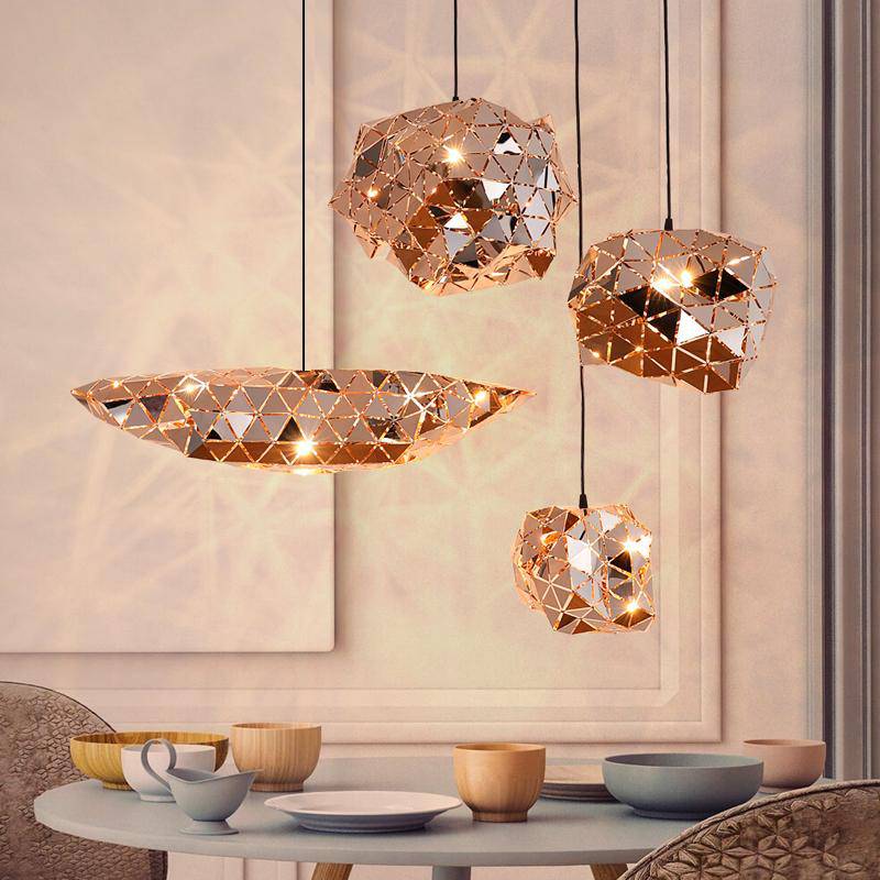 Suspension design plusieurs formes de petits triangles Sparks - vue 4 sur 10