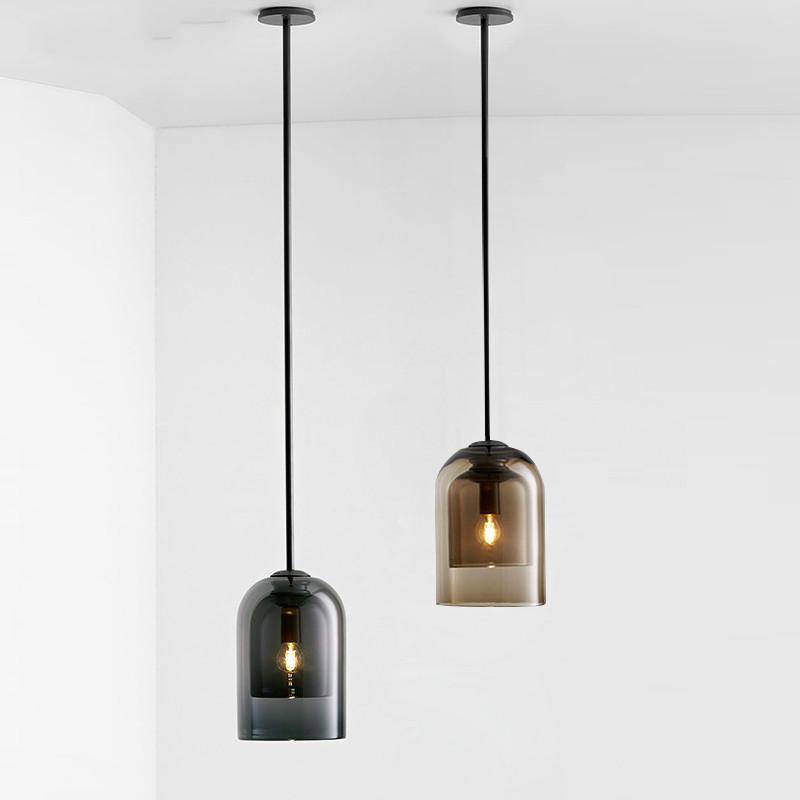 Suspension design tube arrondi en verre fumé - vue 4 sur 9