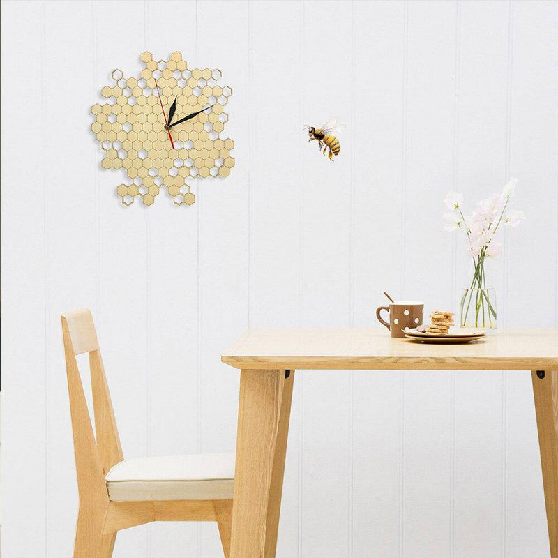 Horloge murale en bois avec alvéoles hexagonales 30cm Nature