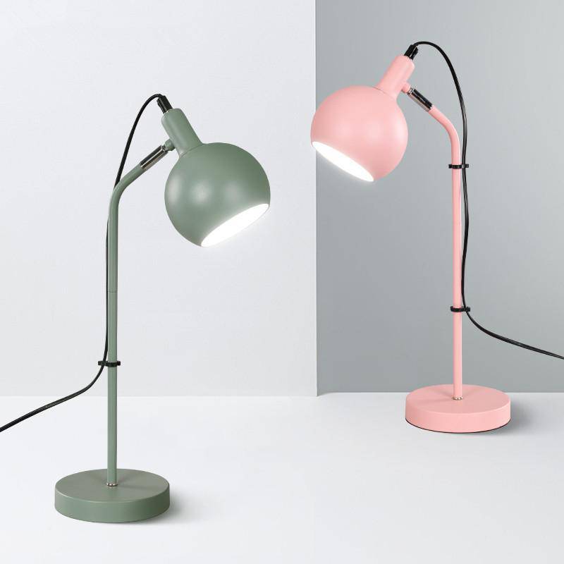 Lampe de bureau design de couleur avec abat-jour boule Candy - vue 5 sur 7