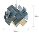 Suspension design avec plusieurs plaques colorées Stack