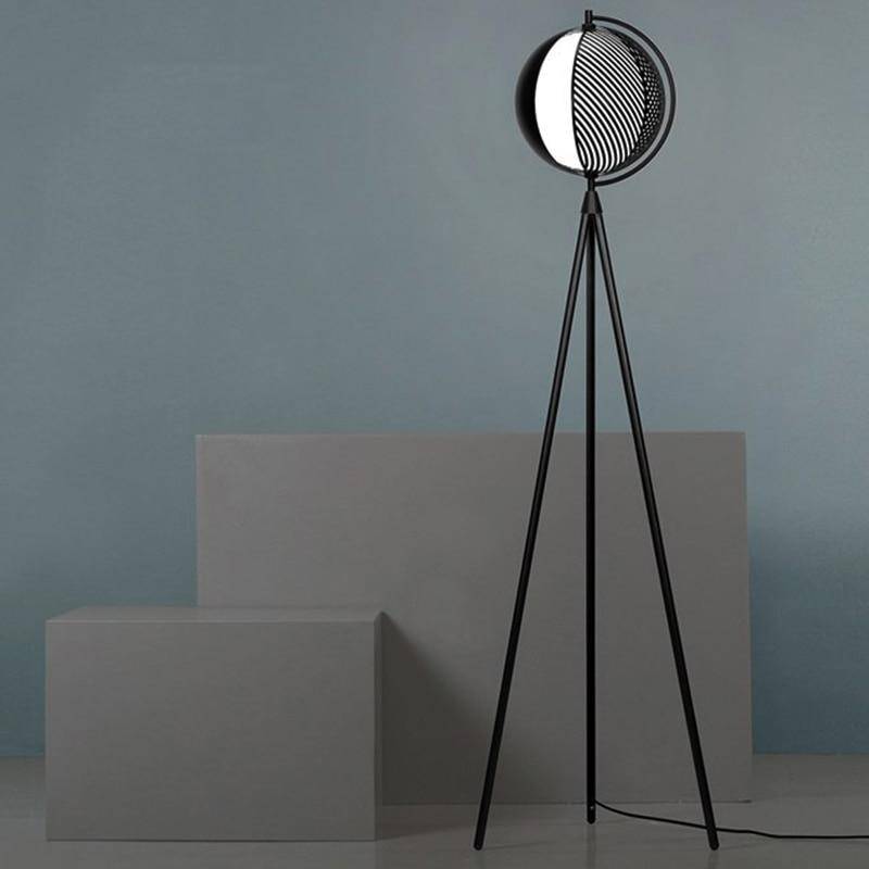 Lampadaire design LED tripod et boule en fer noir Swedish - vue 5 sur 9