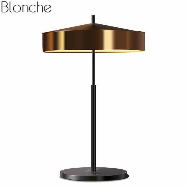 Lampe à poser LED design avec abat-jour en métal - vue 5 sur 9