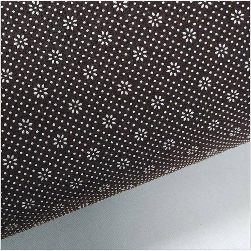 Tapis rectangle avec carrés aux tons marrons