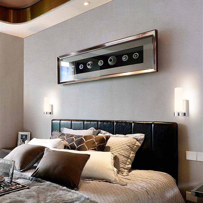 Applique murale design LED en métal avec verre cylindrique - vue 3 sur 11