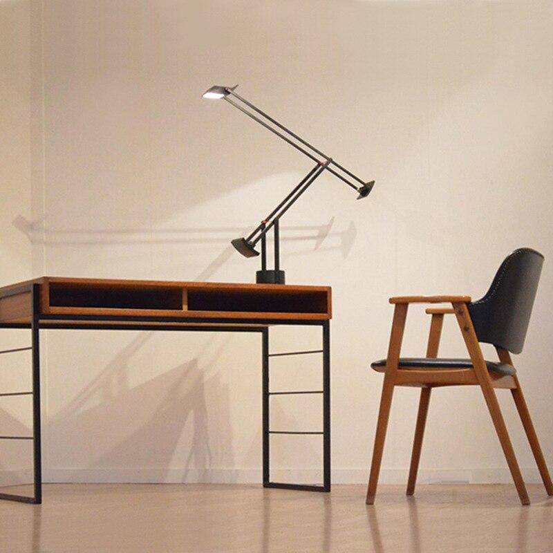 Lampe de bureau LED en métal noir style industriel - vue 4 sur 3