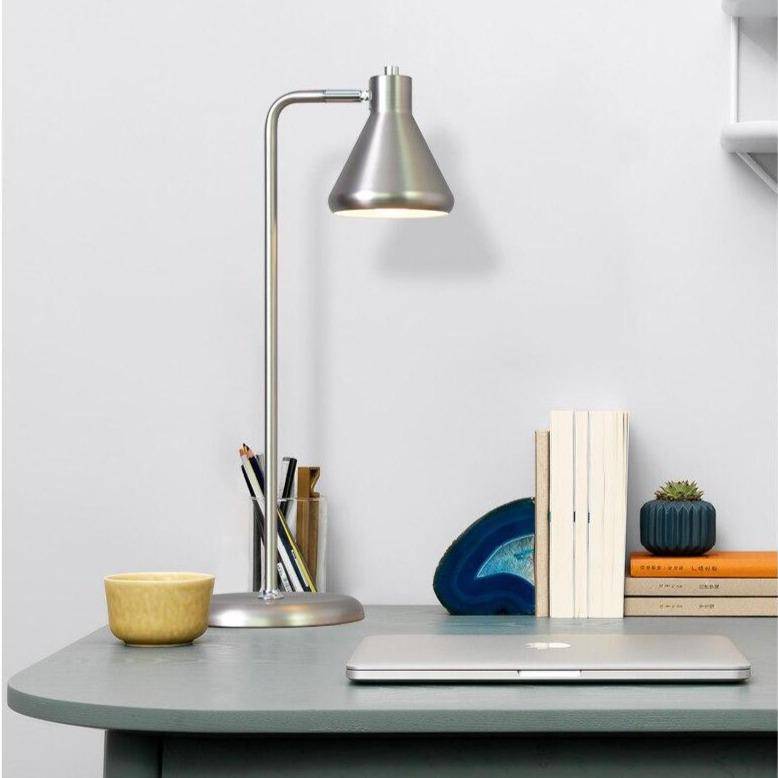 Lampe à poser design à LED avec tube en métal coloré et forme triangulaire Light - vue 4 sur 8