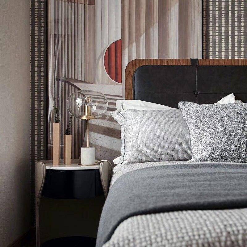 Lampe à poser design LED en marbre avec tige dorée et boule en verre - vue 4 sur 5